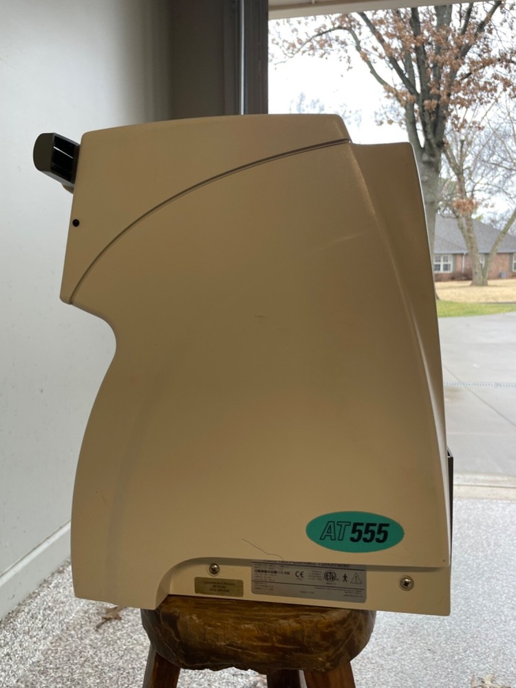 Reichart AT555 Auto Tonometer