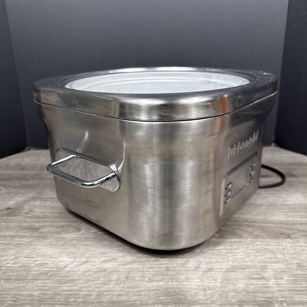 DeLonghi DCP707 Stainless-Steel Programmable 5-Quart Slow Cooker