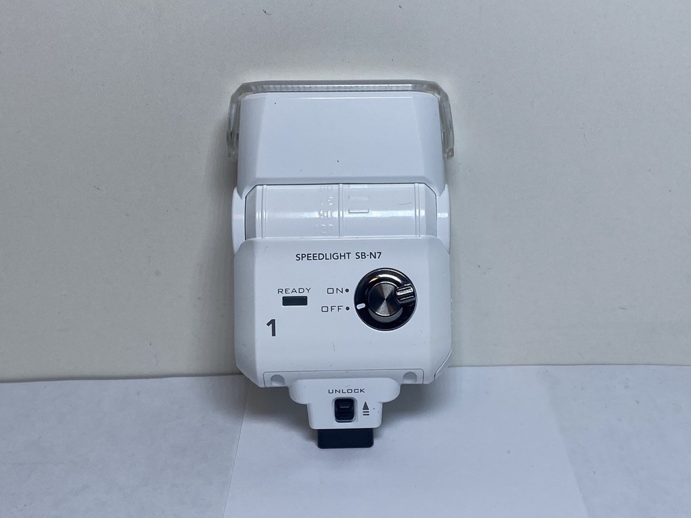 Nikon 1 SB-N7 Speedlight - White w/ Soft Diffuser Cap SW-N7