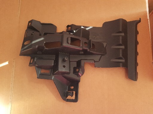 Renault Clio IV 4 GT Front Right Bumper DRL Mount Bracket Support Guide Genuine