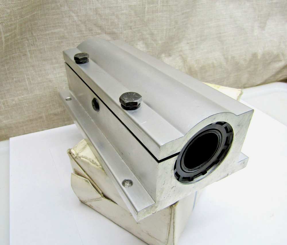 Thomson SSUTWNA16 1" Linear Bearing Block