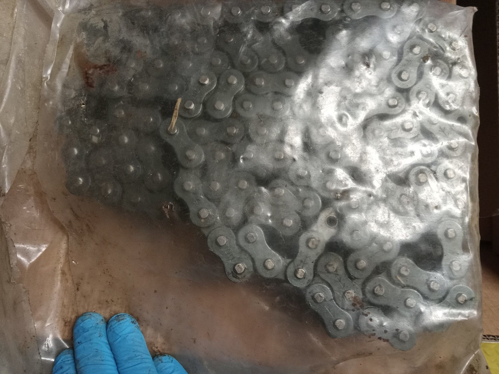 Diamond 50-2 Chain; Spring Clips; Offset Clips; Open Box; Approx 130 Links, 7'