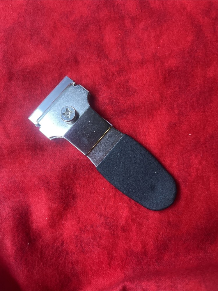 (UNBRANDED) GLASS SCRAPER TOOL w/ BLADE - MINT CONDITION (h53)