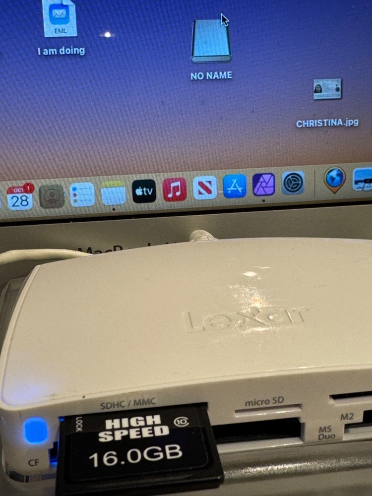 LEXAR MULTICARD 24-IN-1 USB CARD READER