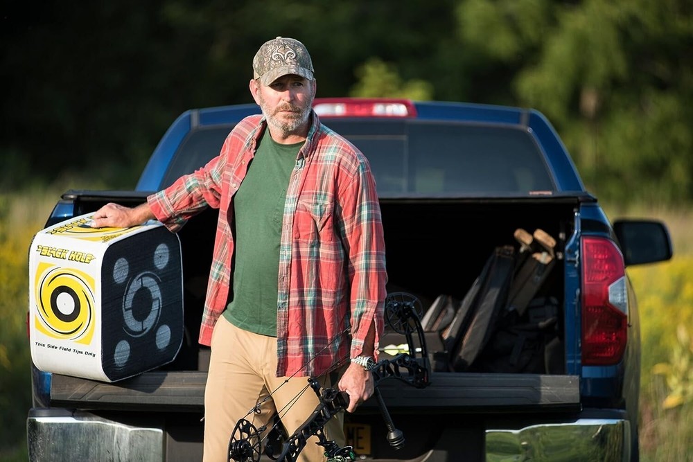 Black Hole Archery - Available in 18" & 22"