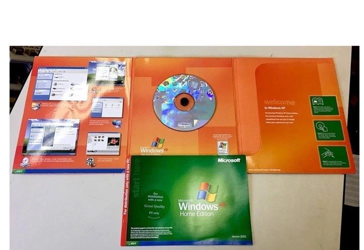 2002 Microsoft Windows Home Edition Operating System + Windows Media Player 9