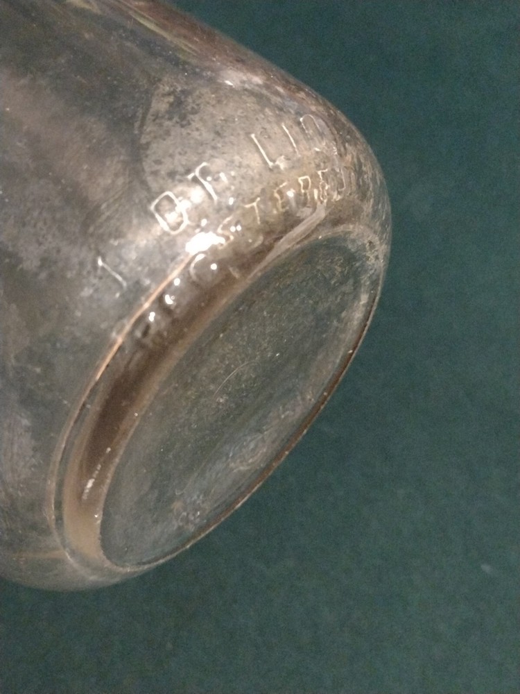 RIECK dairy bottle 1 qt Duraglas