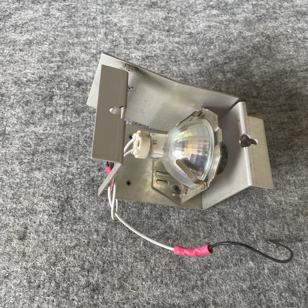 GU5.3 Socket MR16 MR11 Halogen CFL Rim Mount Lamp Holder for Fiberoptic Illumina