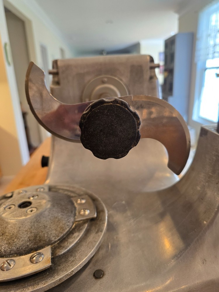 Hobart Buffalo Chopper (8186)