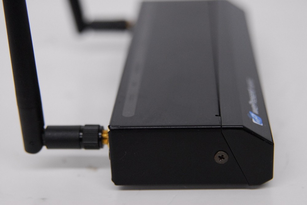 wePresent WiPG-1000 Wireless Interactive Presentation Gateway