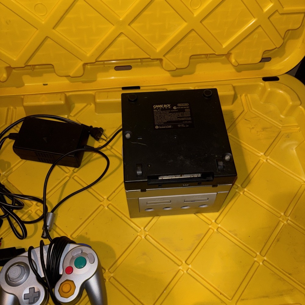 Nintendo GameCube Console DOL-101 Gameboy player Included no disk
