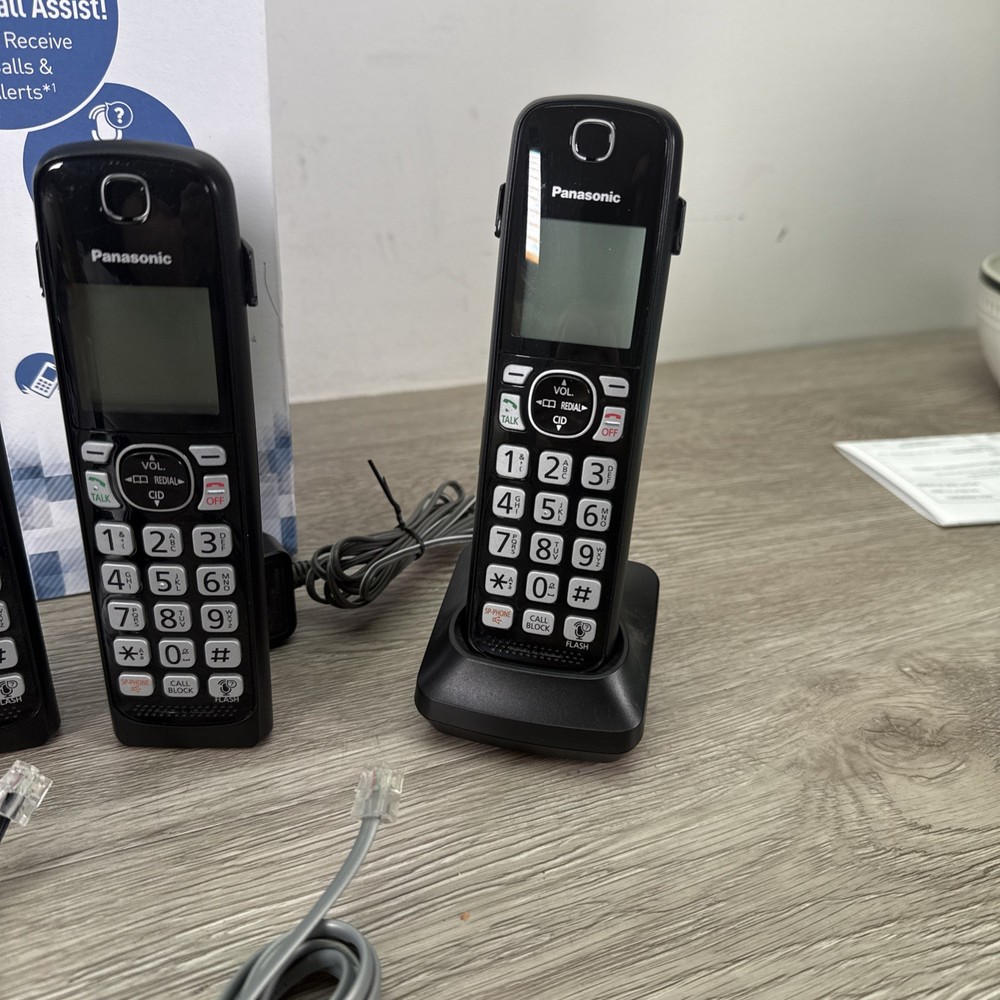 Panasonic KX-TG785SK1 Link2Cell Cordless Phone System 5 Handset Bluetooth Answer