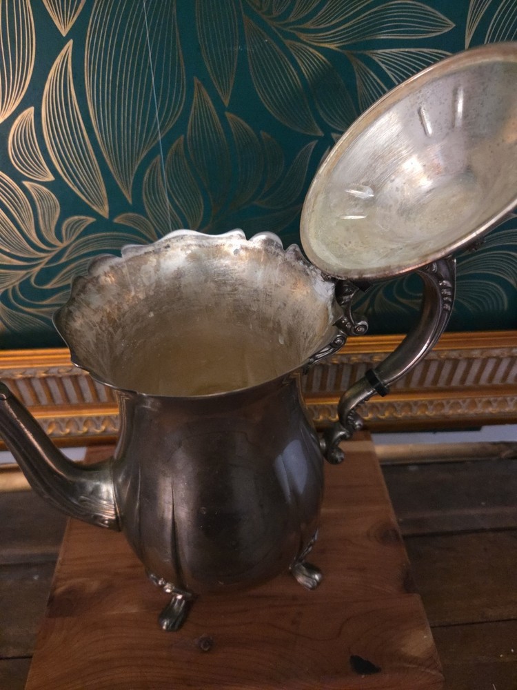 Vintage SILVER Coffee / Tea Pot Silver Tone, Unbranded NICE