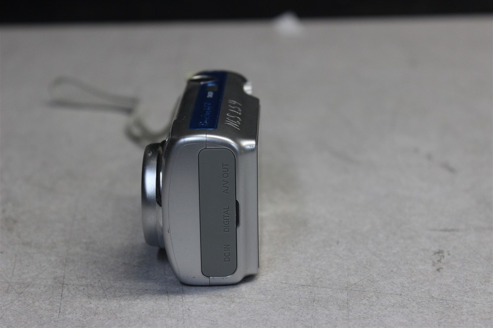 Canon PowerShot A470 7.1MP Digital Camera