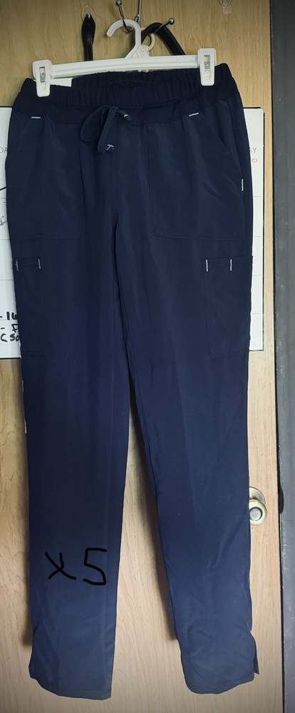 Scrub lot ! Sizes small/ XS