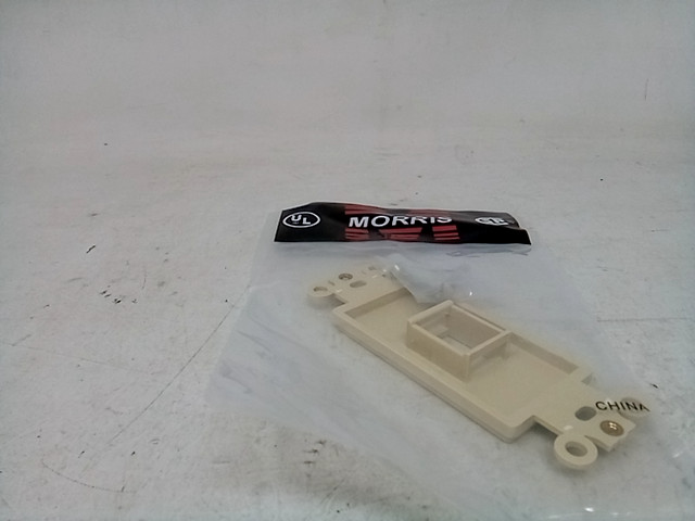 Morris Products 88102 Decorator Wallplate for Keystone Jacks and Modular Inserts