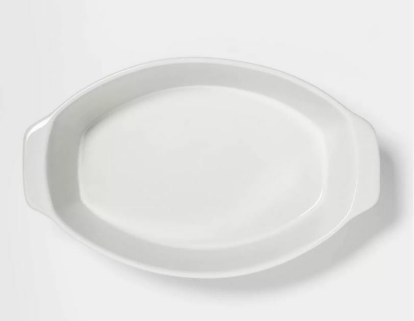 Threshold Stoneware Baking Dish 2.5 qt Oval Dishwasher/Microwave Safe