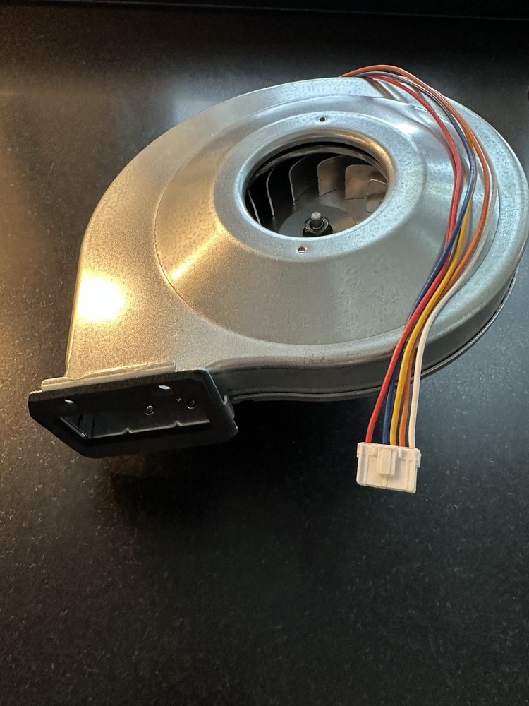 319143-043 Motor Fan