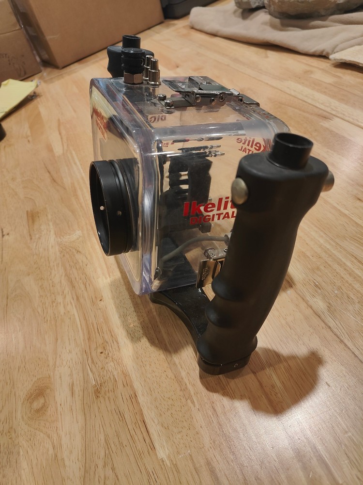 IKELITE Digital Underwater Camera Housing For Nikon Coolix 995