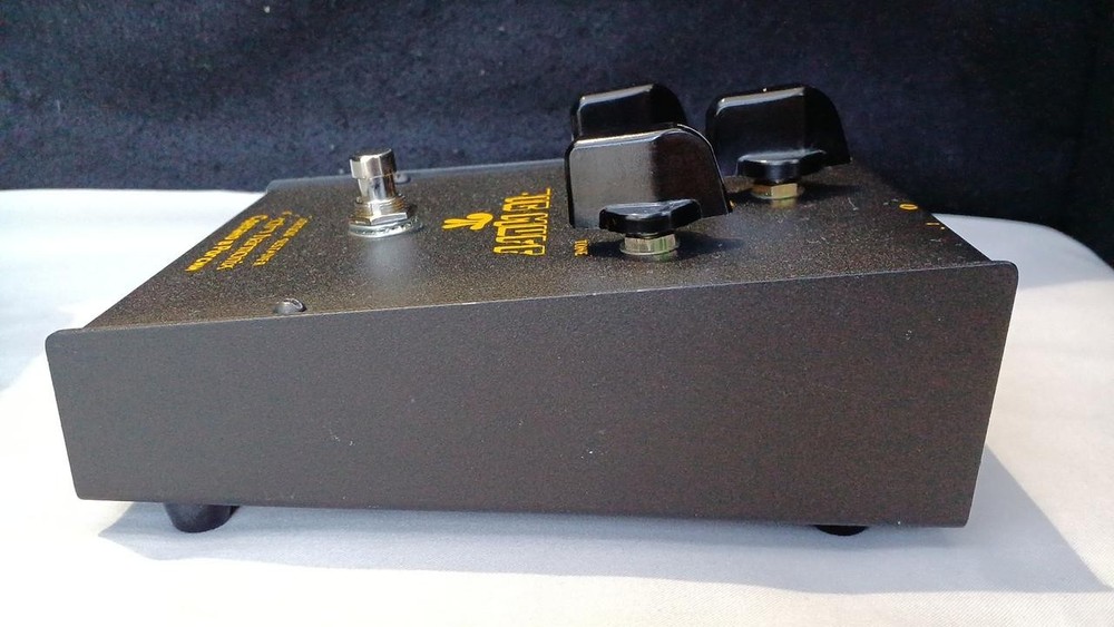 ELECTRO HARMONIX BIG MUFF PI EFFECTOR 101813