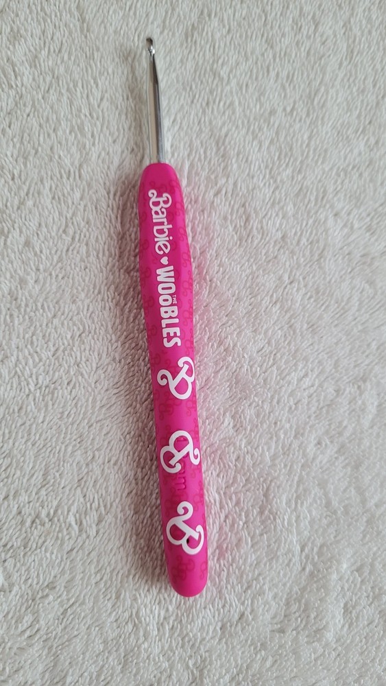 Preowned Barbie Wooble Ergonomic Crochet Hook