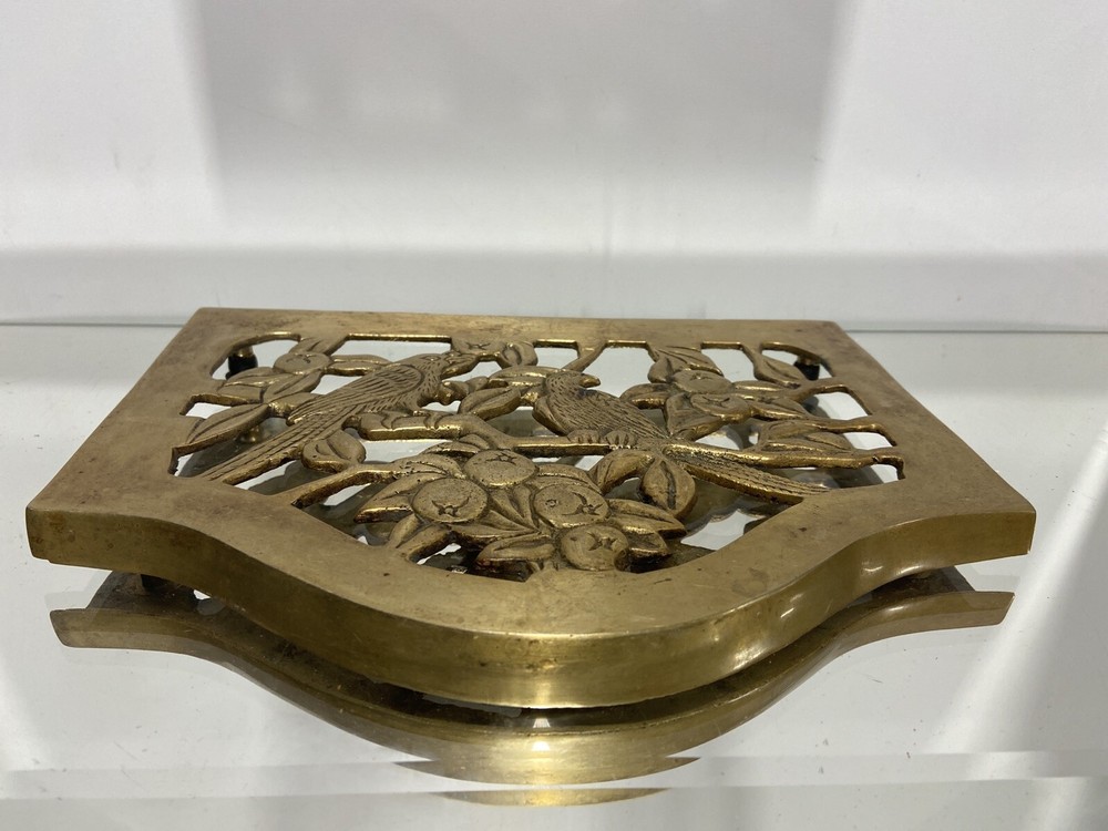 VTG. LG SOLID BRASS TRIVET Birds W/ Fruit