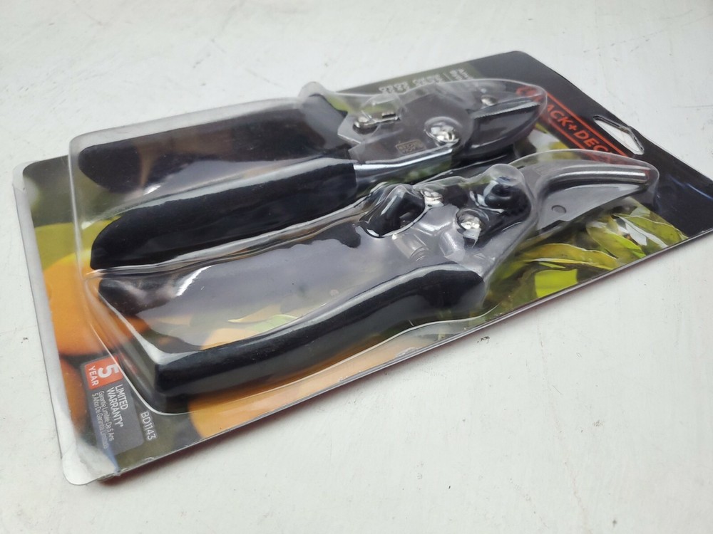 Black & Decker BD1143 Pruner Combo 2 Piece Set