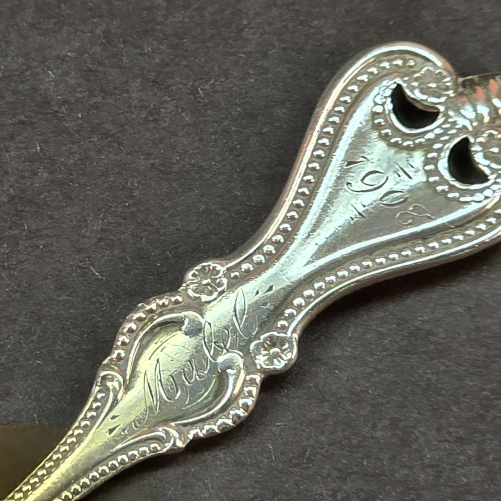 Vintage Sterling Silver Souvenir Spoon engraved "Mabel" 1908