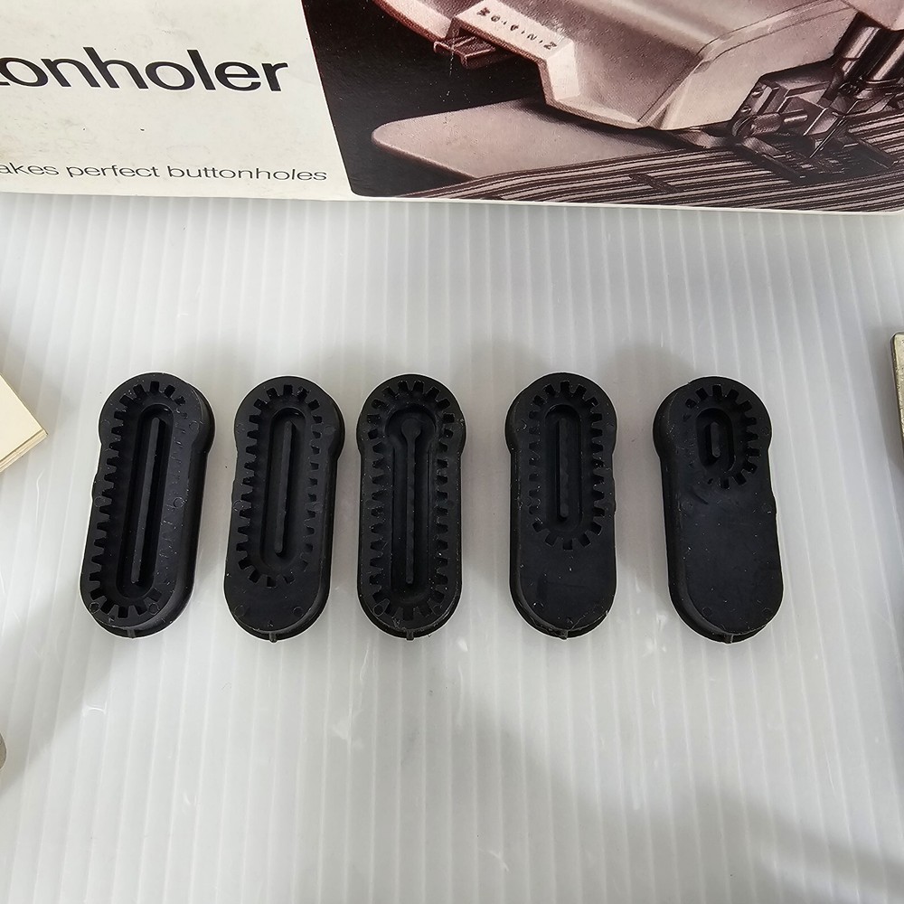 Vintage Singer Buttonholer