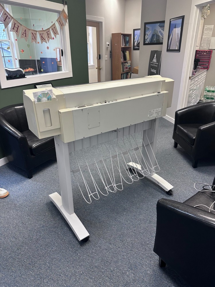 Hewlett Packard C3196A Plotter