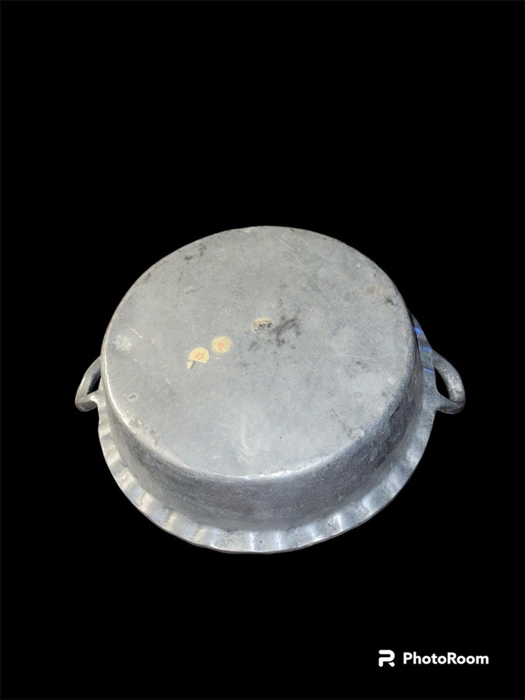 Cast Aluminum Heavy Fluted Deep Dish Pan