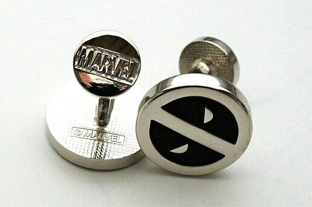 Marvel Comics Classic Deadpool Logo Cufflinks New Gift Box