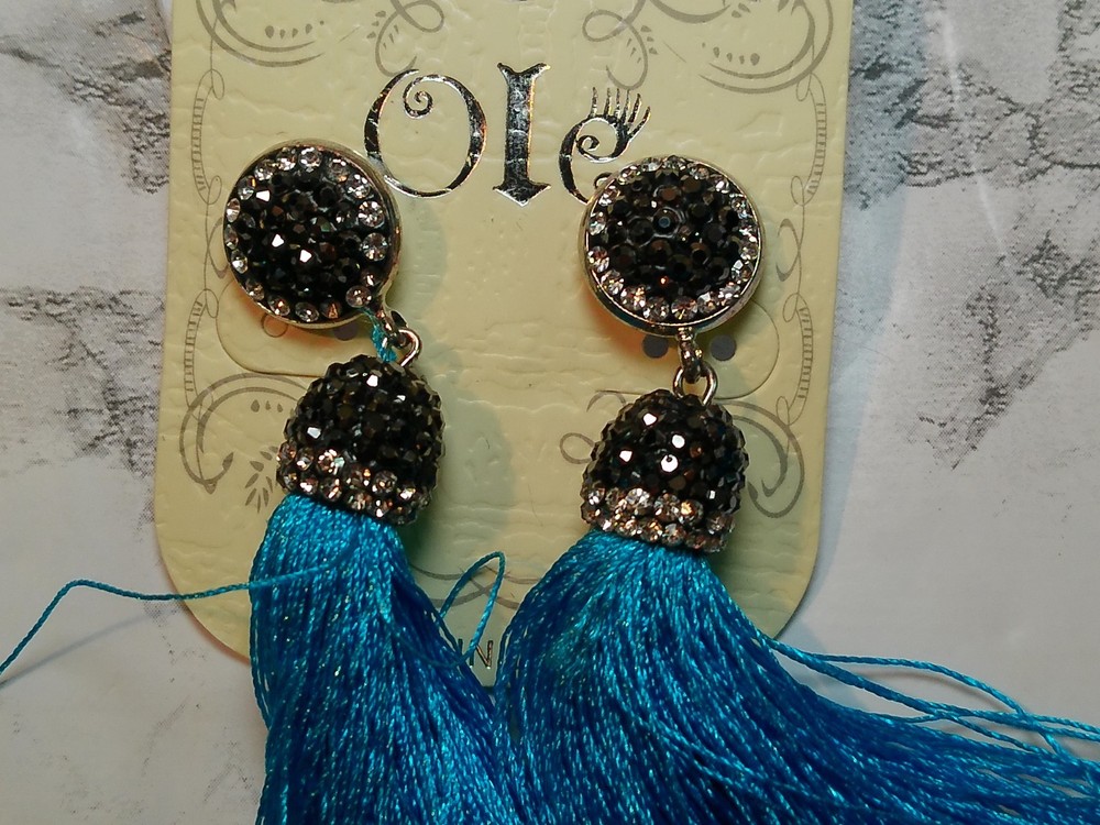 Two Toned Blue statement necklace (420)