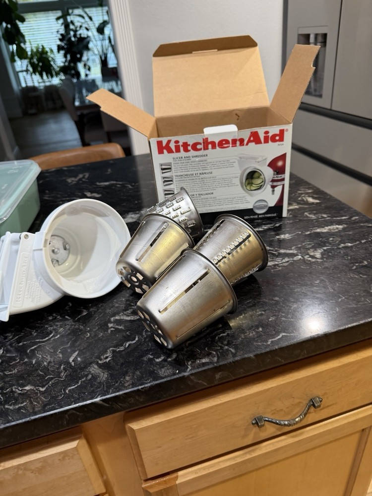 kitchenaid slicer/shredder attachment