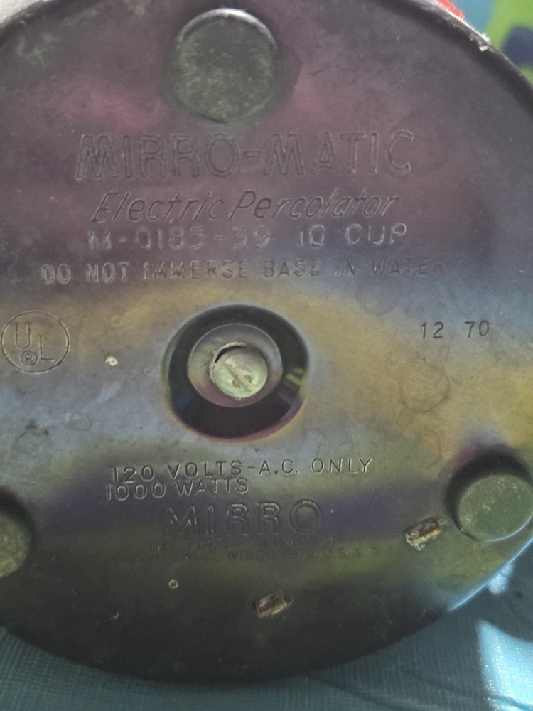 mirro matic percolator. 10 Cup. Untested. Needs Cleaned. See Pics