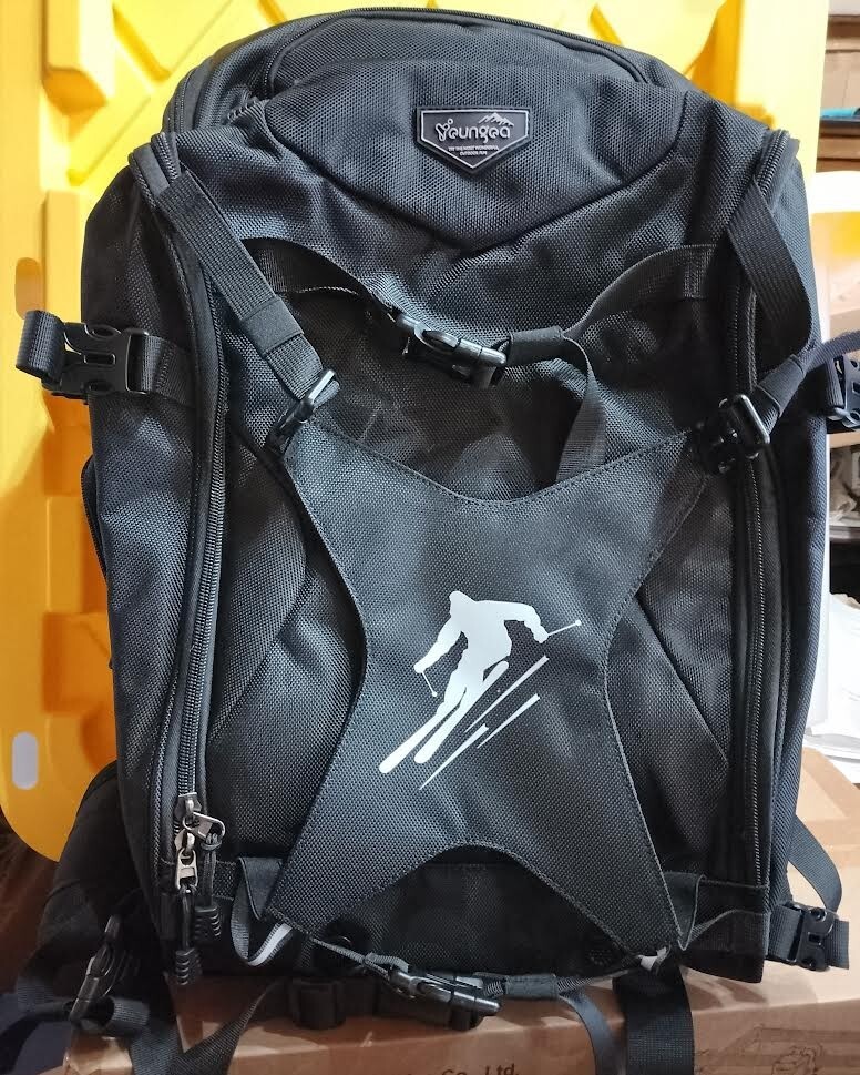 YOUNGOA Large Ski/SnowbordingBackpack Waterproof
