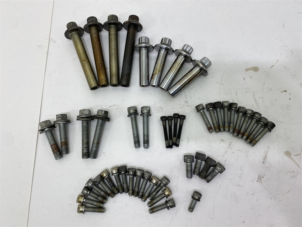 Harley-Davidson 2015 Road Glide Cylinder Head & Engine Assembly Bolts