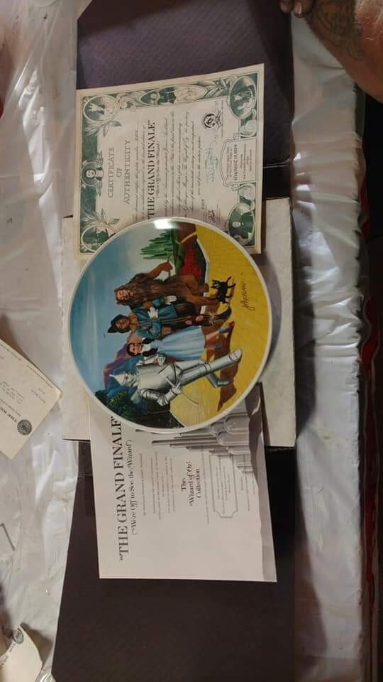 wizard of oz plate set