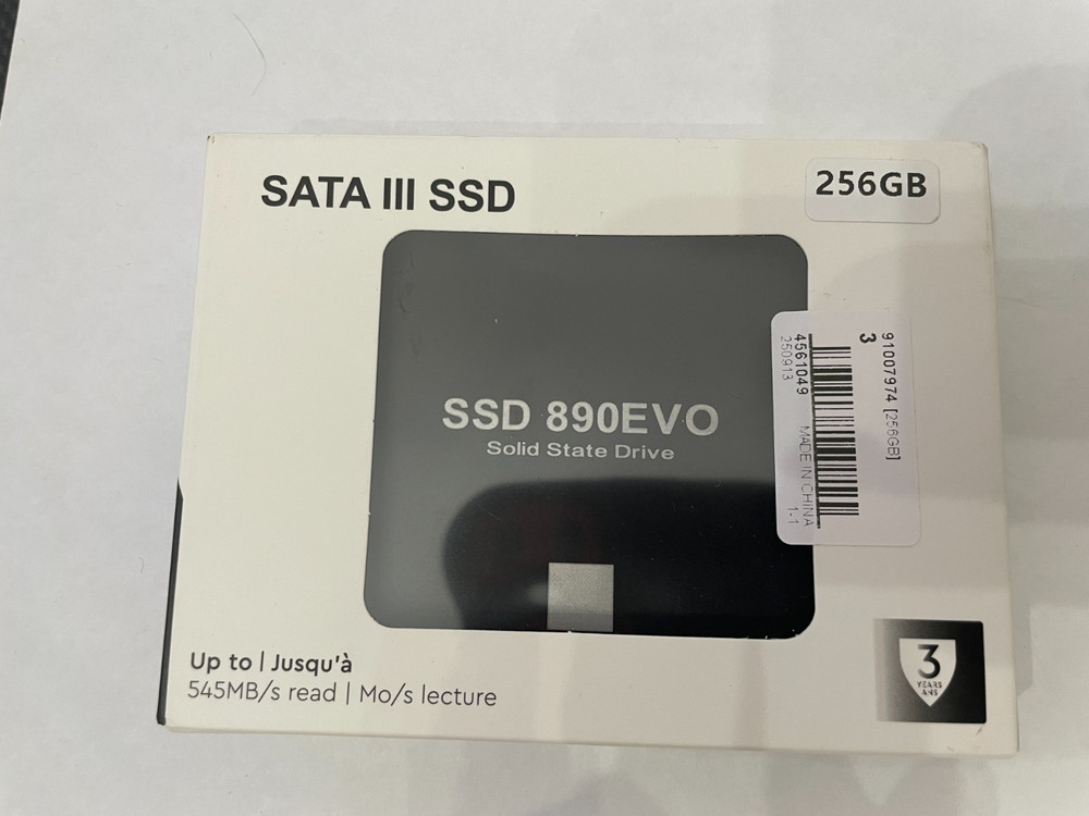 890EVO SATA III 256gb SSD  2.5 inch form factor