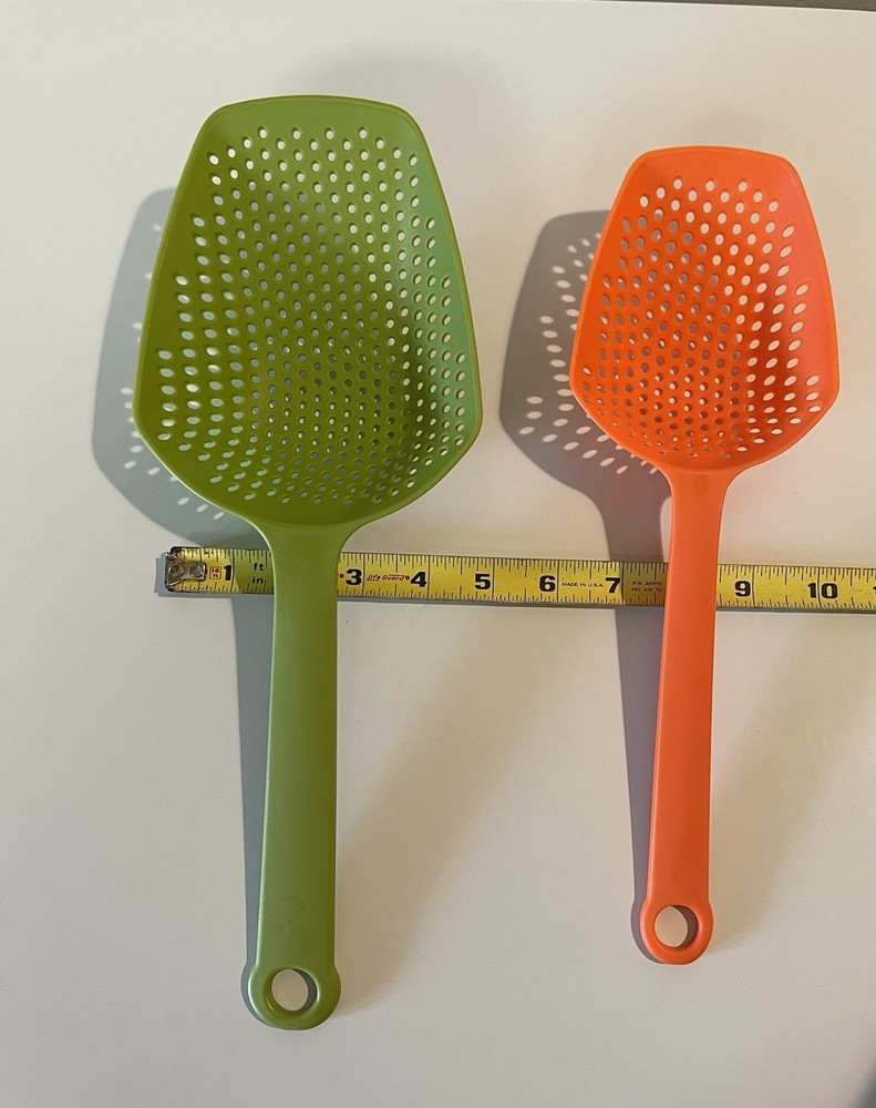 Kitchen Discovery Colander/Strainer Scoops 2 Pc. Set
