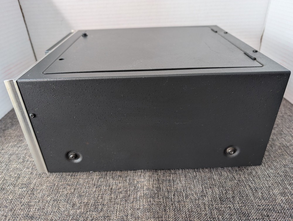 Kenood Communications receiver Model R-599 w/2 meter module