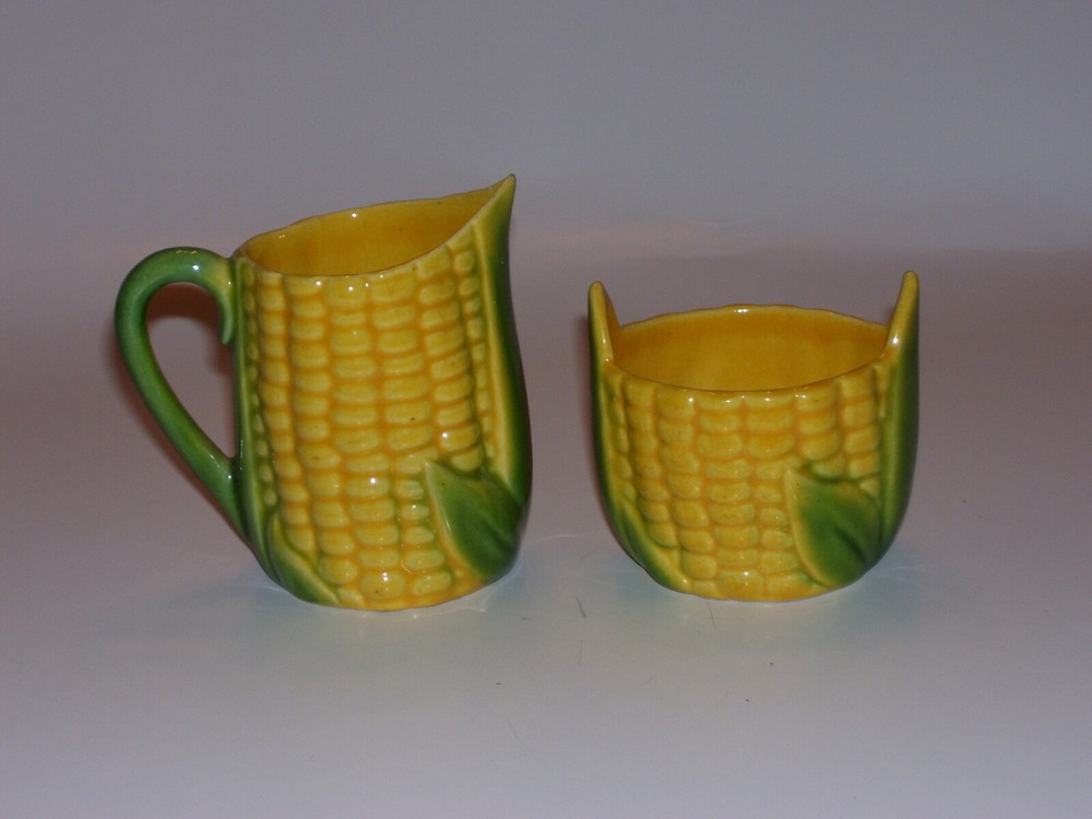 Vintage Vallona Star Corn Pattern Creamer & Sugar Set