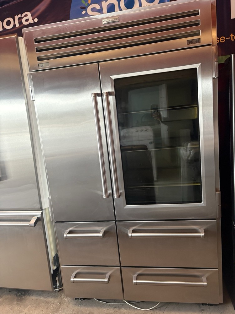 Sub-Zero 48” Built-In Refrigerator PRO Series | High-End Luxury |