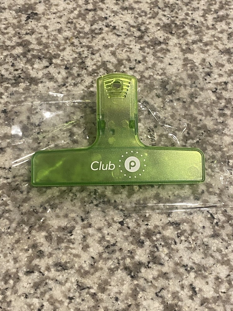 Publix Club Green Grocery Advertisement Plastic Chip Clip