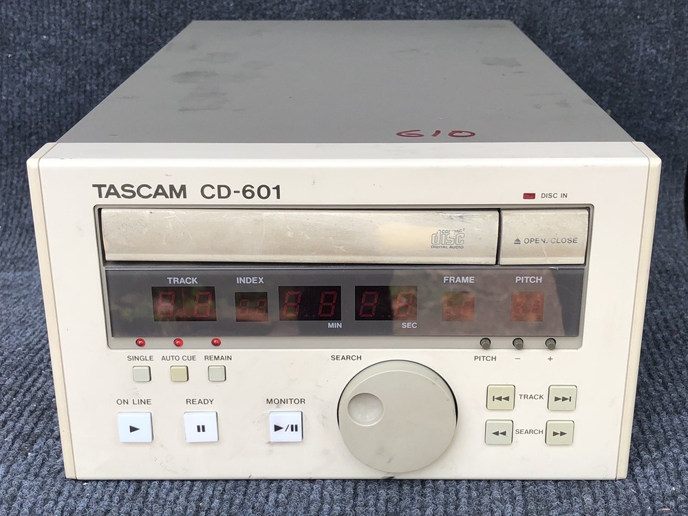 TASCAM CD601, Professional Broadcast CD Player - USED - Fully Working Condition