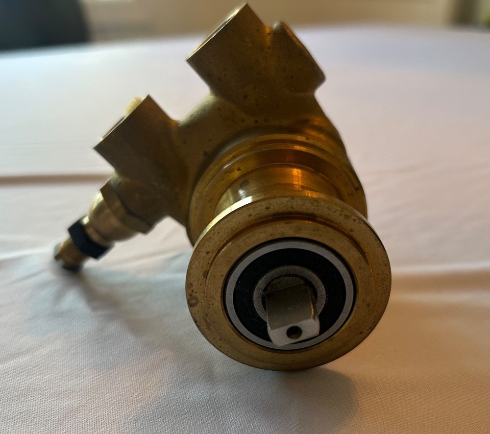 FLUID-O-TECH Rotary Vane Pump: Brass PA1540