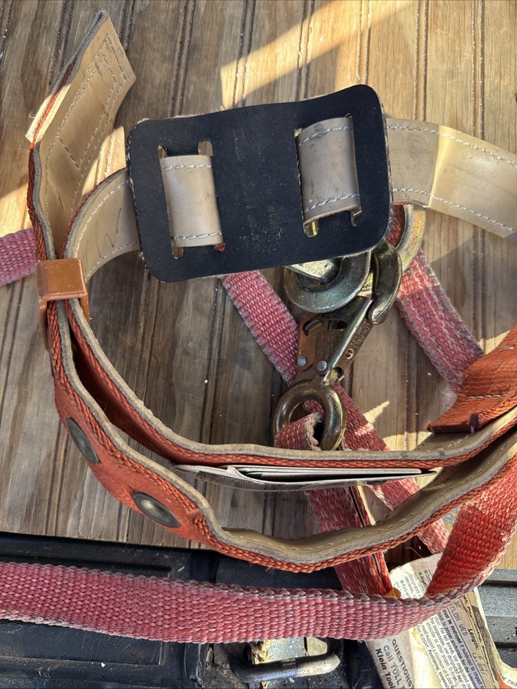 Tree Pole Climbing Lineman Construction Harness Gear Used