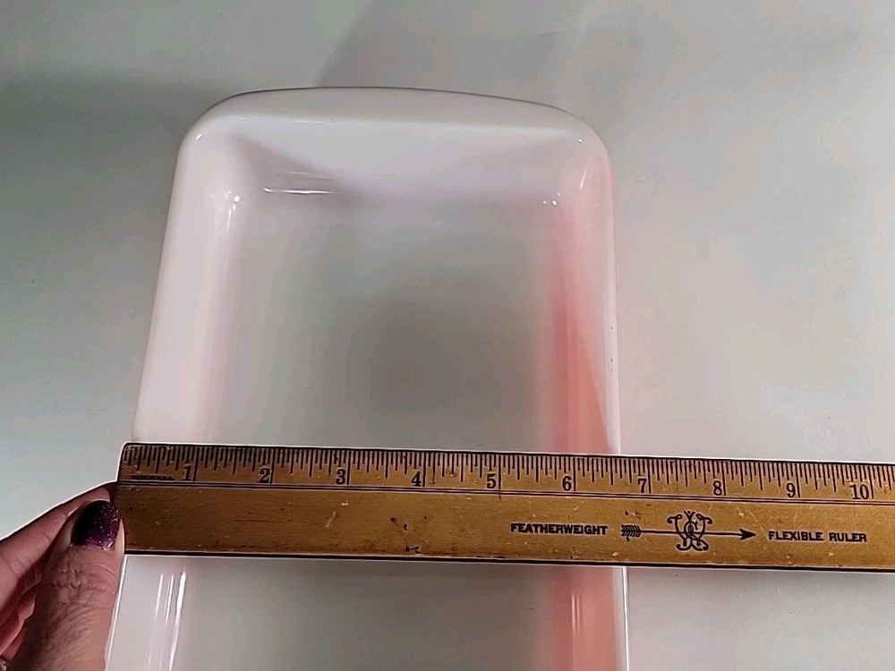 Vtg. 1950s Pyrex Pink Flamingo #231, 1 1/2 QT Rectangular Ovenware Baking Dish