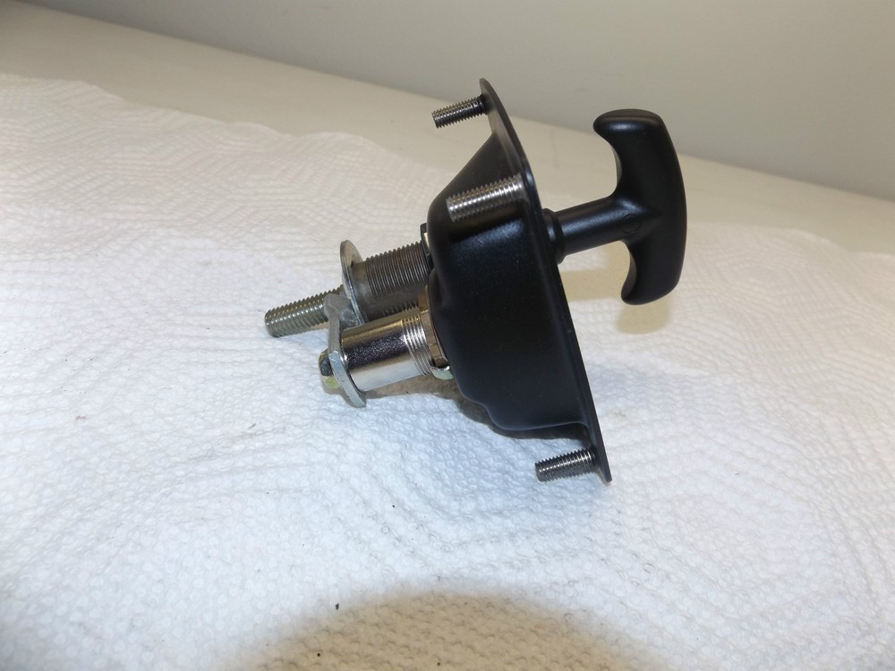 VOLVO LATCH 12745686