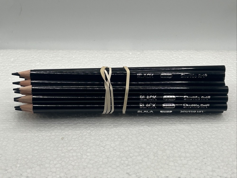 (20 COUNT) BLACK 001 - Shuttle Art Colored Pencils